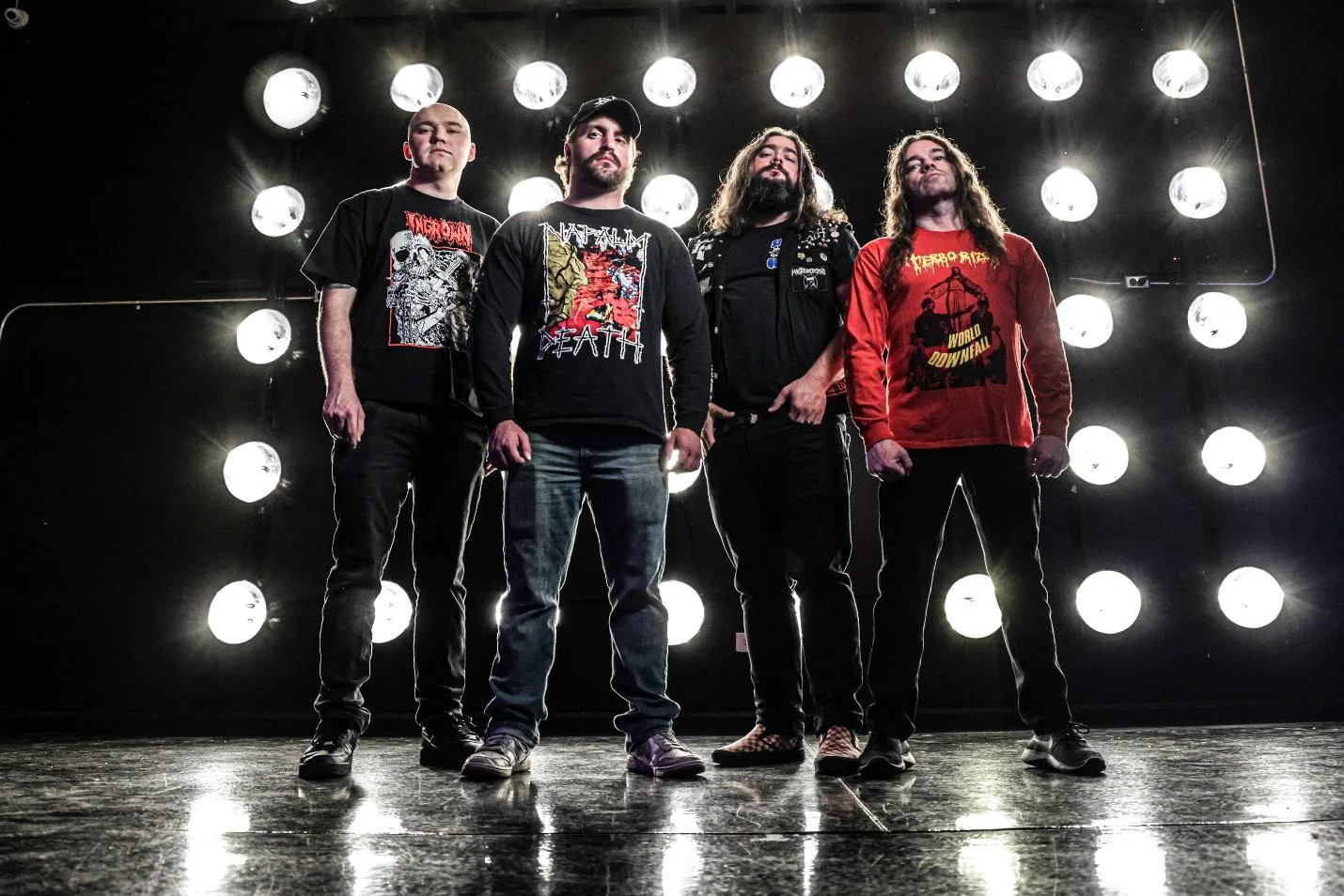 EARTHBURNER (BROKEN HOPE, SANGUISUGABOGG, Etc) "Slaves To The Screen "i Yayınladı