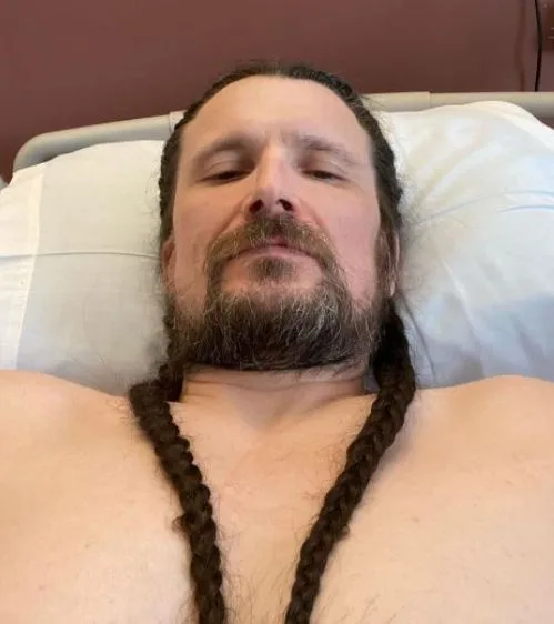 Possessed Grubundan Jeff Becerra Geçirdiği Ameliyattan Sonra İyileşiyor