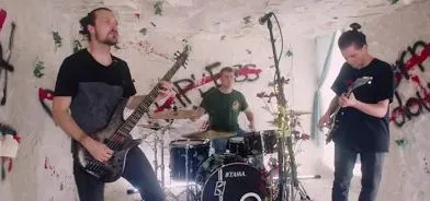 Fight The Enemy - No Escape