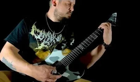 Illucinus - Straps (Guitar Playthrough)