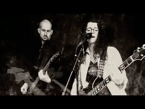MIY - Paper Heart (Müzik Videosu)
