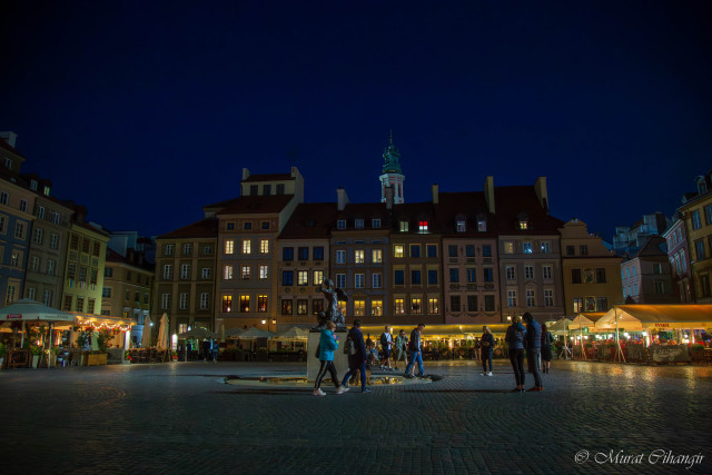 Varşova Eski Şehir Pazar Alanı