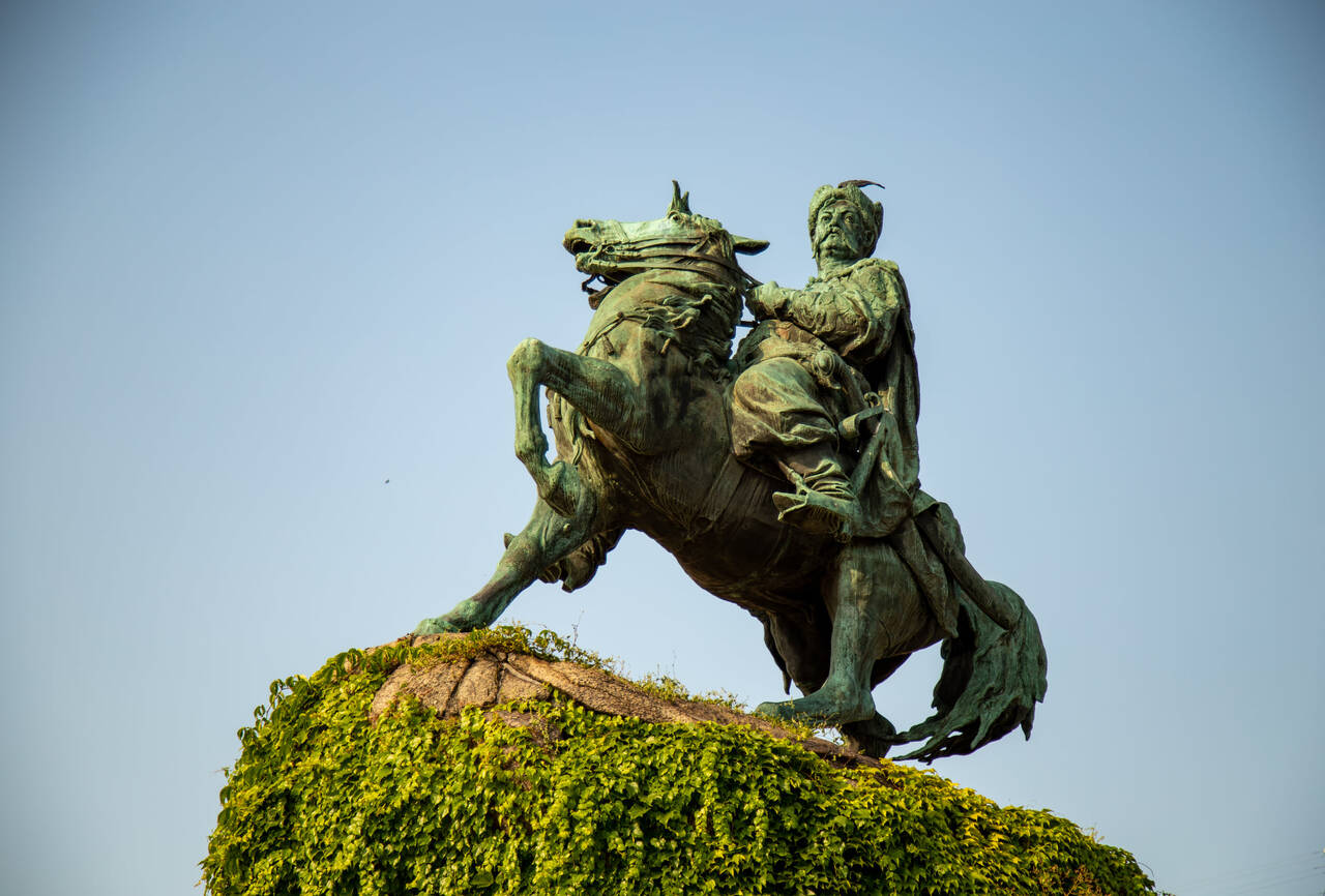 Bohdan Khmelnytsky Monument, Kyiv